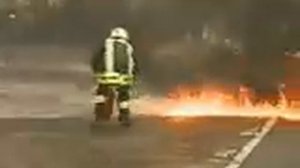 Тушение горящего бензина (20 л) воздушно-эмульсионным огнетушителем ОВЭ-6