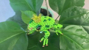 Царевна лягушка из бисера / Лягушка из бисера / Фигурки из бисера / Как плести из бисера /