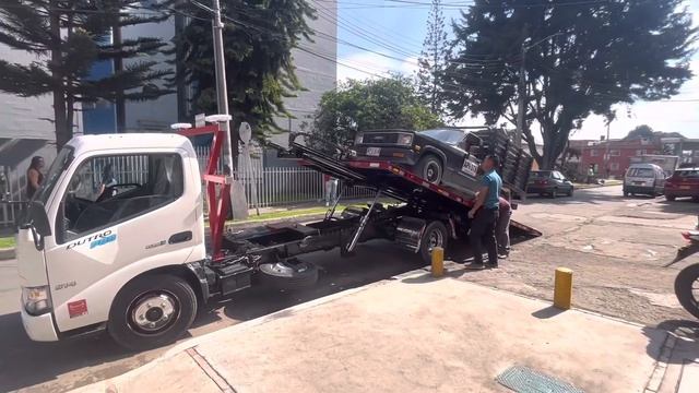 Espectacular grúa de Planchon sobre HINO DUTRO PRO modelo 2023 смотреть онлайн