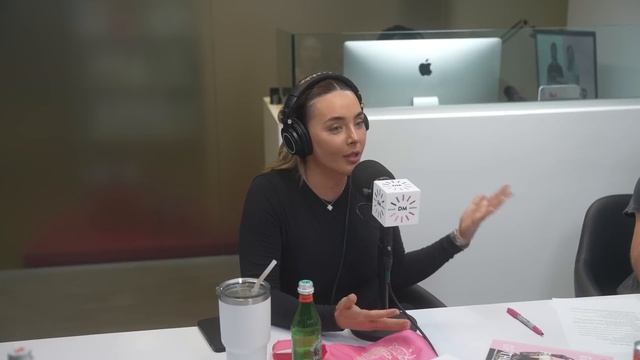 Miranda Kerr On Diet, Wellness, Victoria's Secret, Beauty Tips, Fitness, & Motherhood