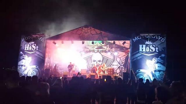 ЖЕЛЕЗНАЯ ВОЛЯ - Раскачаем этот мир (Ария) #железнаяволя #hostbikefest смотреть онлайн