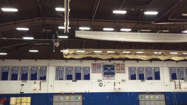 Rubber-powered Lil Zip at Glastonbury смотреть онлайн