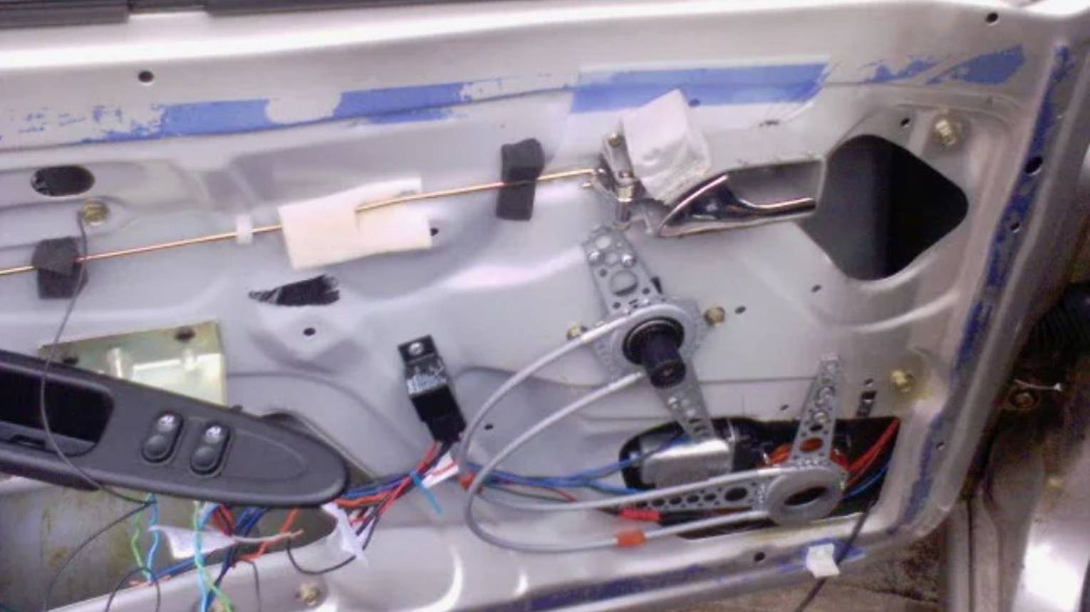 Электро-подъёмники- 2ч. проверка доводчика.Electro-hoist - 2 hours. check the door closer. смотреть онлайн