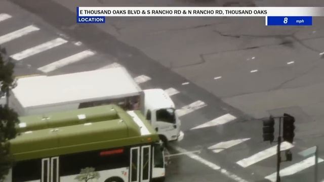 Police chase ends with possibly stolen truck sideswiping another car смотреть онлайн