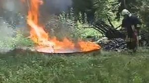 Тушение очага 183В воздушно-эмульсионным огнетушителем ОВЭ-6