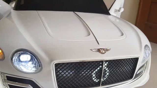 BENTLEY EXP 12 RIDE ON