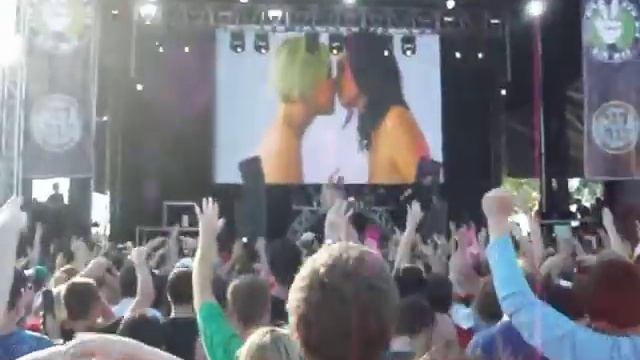 The Crystal Method on the Dim Mak stage at the IDENTITY Festival 2 смотреть онлайн