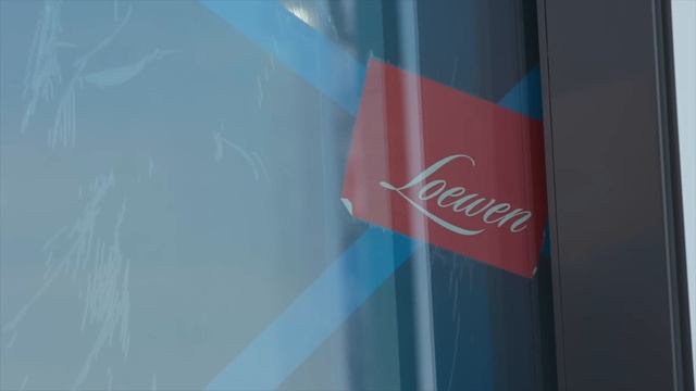 Loewen Lift & Slide Doors inside a Curtain Wall Window System смотреть онлайн