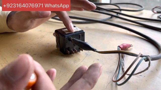 Window AC Compressor & Fan Control Selector Switch Find Connection in Urdu/Hindi смотреть онлайн