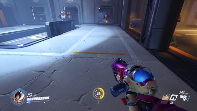 РЕАКЦИЯ МОЕЙ ДЕВУШКИ НА ГЕРОЕВ OVERWATCH смотреть онлайн