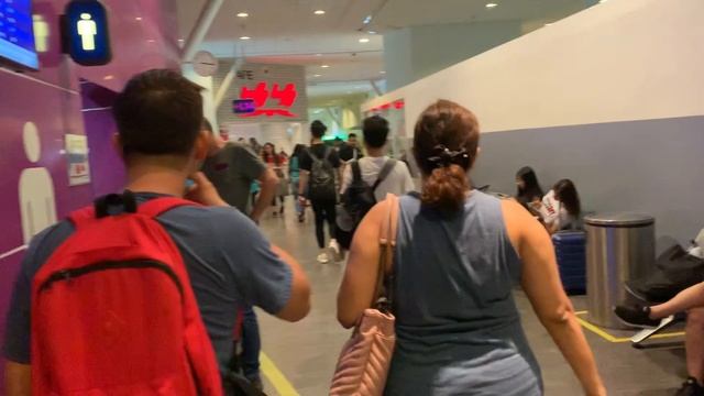 KLIA2 International Airport Kuala Lumpur Malaysia | video taken by iPhone XS Max - Apple (4K) смотреть онлайн