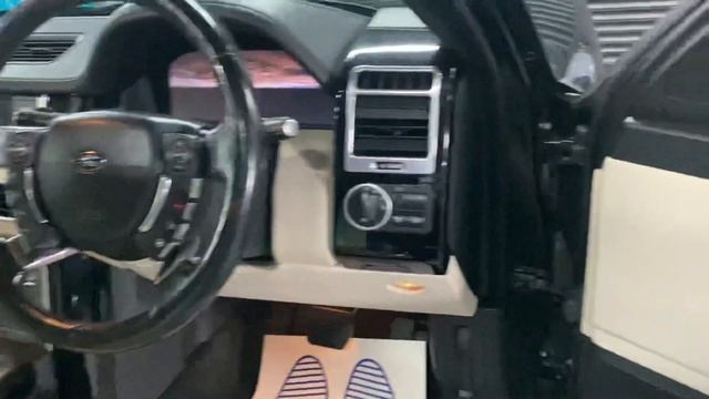 2010/60 LandRover RangeRover 3.6 Tdv8 Vogue ( Ivory leather / Rear Dvd Screens) смотреть онлайн