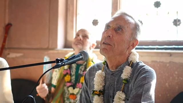 2024.10.24 Вараха Гхат 01 Бада Хари прабху киртан смотреть онлайн