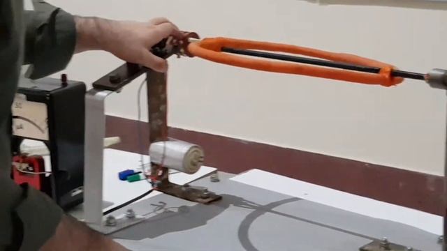 Single & Three Phase Generator - Basics and Experiment смотреть онлайн