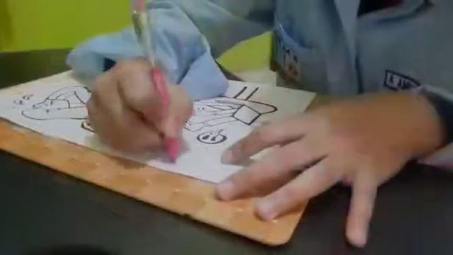 Menggambar poster tentang stop bully (Zeyra 9.7) смотреть онлайн