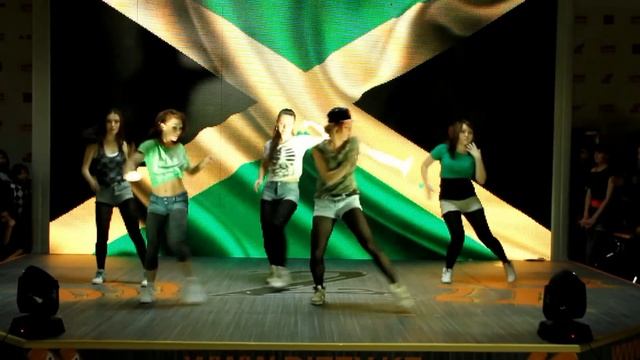 Отчетный концерт "Funky Town" - DanceHall (тренер Санчес) смотреть онлайн