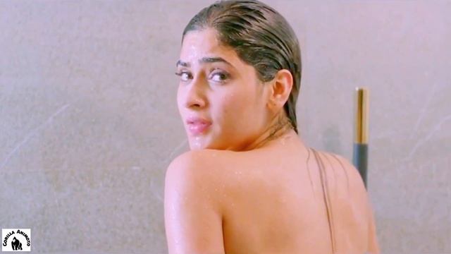 Karishma Sharma hot kiss💋scene смотреть онлайн