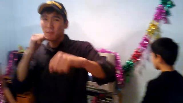 Новый год 2013 Аккыстау.mp4 смотреть онлайн