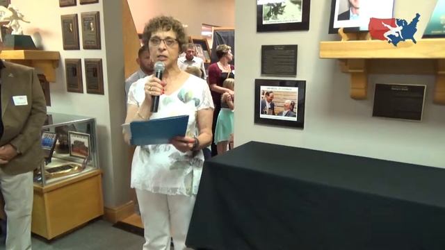 Mike Powell awarded Medal of Courage by National Wrestling Hall of Fame смотреть онлайн