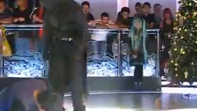 Joker and The Batman in ClubWest GamesFest 2012 CosPlay Dubai смотреть онлайн