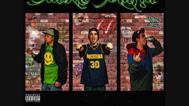 Smoke Mafia ft Breeze & Negrodomis - Small circle смотреть онлайн
