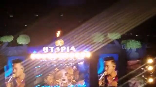 Romeo Santos MetLife Stadium Utopia Concert 9/21/19 Pt. 7 Kiko Rodríguez смотреть онлайн