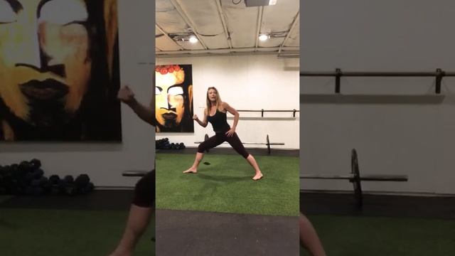 FREE Live Stream Yoga: Work the Wobble with Dawnelle смотреть онлайн