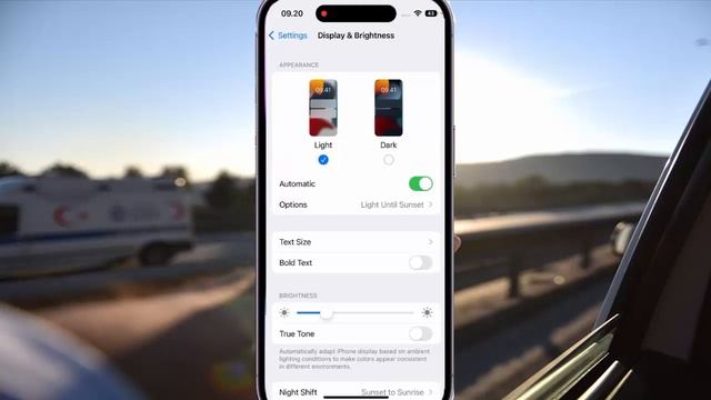 iPhone 14 Pro : How to enable or disable True Tone feature from the settings menu смотреть онлайн