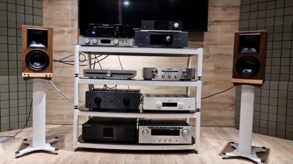 Klipsch the sixes sound test, song Self Control