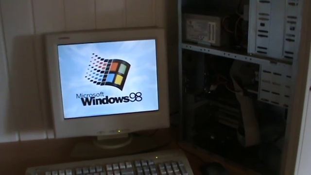 Pentium III Windows 98 startup смотреть онлайн