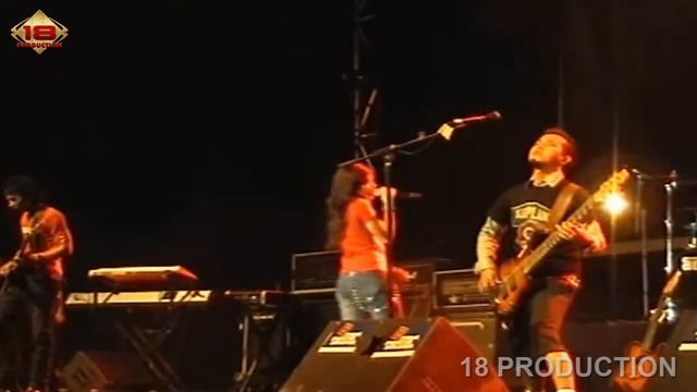 Utopia - Selamanya (Live Konser Lampung 4 November 2005) смотреть онлайн