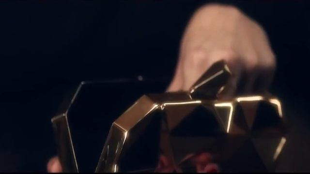 Губная помада Estee Lauder Pure Color Envy смотреть онлайн