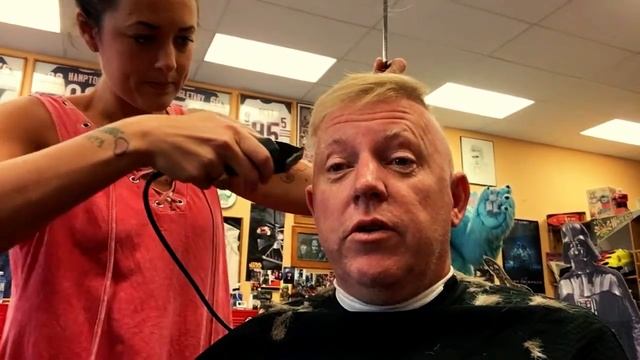 THE SHAVE - My step of solidarity in the fight against cancer смотреть онлайн