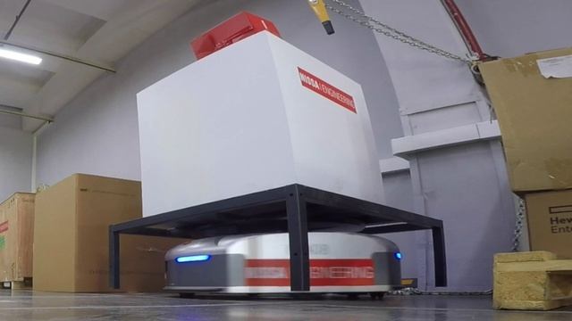 Робот Geek+ p800 считывает qr смотреть онлайн