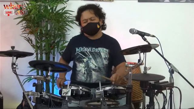 Whereelse Live- featuring – Pepper Brew with Black Magic Women by Fleetwood Mac (Cover) смотреть онлайн