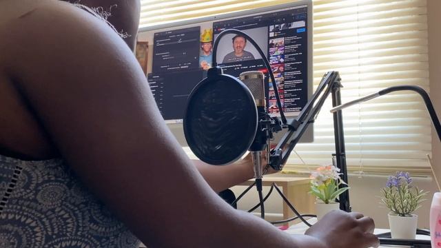 How to install an external mic on an iMac? Please don't scroll! I need your help! смотреть онлайн