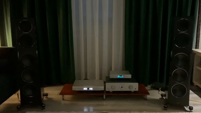 Paradigm Founder 100 Sound Test...