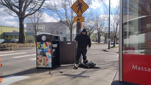 Window broken but PDX is putting in new trash cans смотреть онлайн