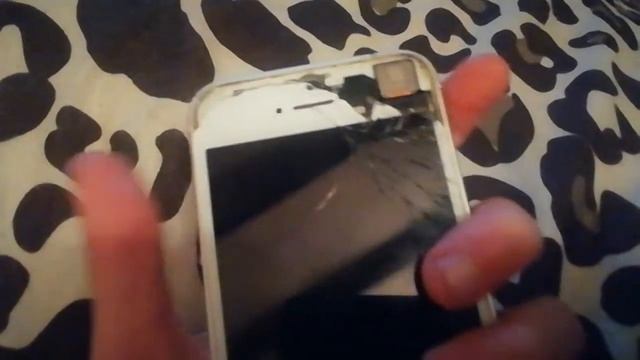 I found my cousins apple phone what doesn't look like it will work and- смотреть онлайн