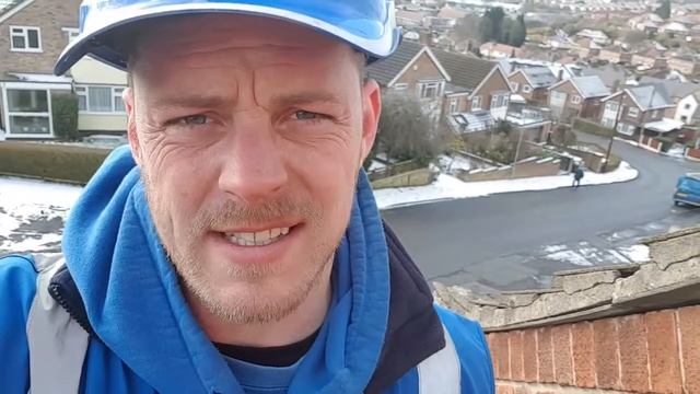 Verge End Repointing Using A Cherry Picker In Carlton, Nottingham смотреть онлайн