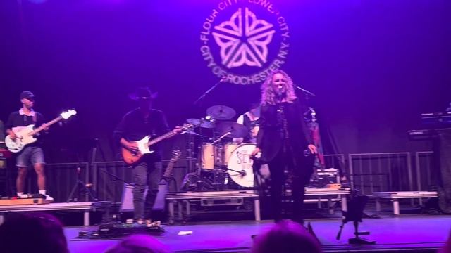 Rhiannon - Fleetwood Mac performed by The Seven Wonders смотреть онлайн