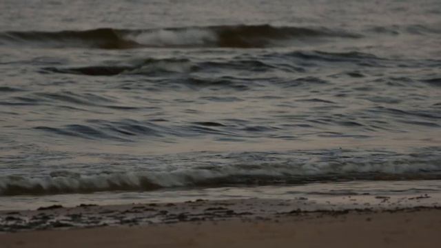 Autumn waves. смотреть онлайн