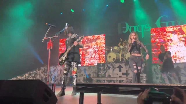 Dany y Three Days Grace - “Painkiller” en London, Ontario 🇨🇦 смотреть онлайн