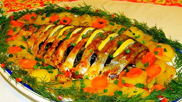 Рыба с овощами в духовке, потрясающий вкус! смотреть онлайн