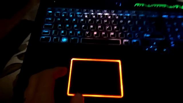 Alienware M17x R3 Alienware Control ( pretty lights ) Keyboard смотреть онлайн
