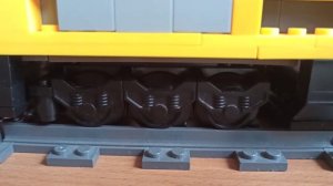 Тепловоз ЧМЭ3 из Лего (обзор).