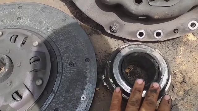 ISUZU 240 เปลี่ยนแผ่นคลัชและลูกปืนคลัช #ISUZU FTR 240 смотреть онлайн