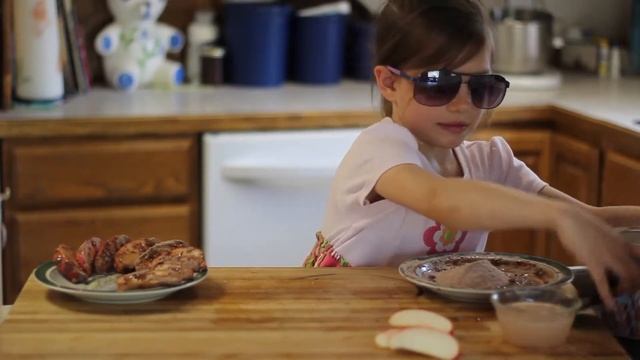 Cook the Show - CoCoa Apples смотреть онлайн