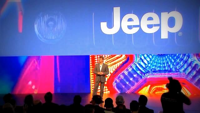 New 2015 Jeep Renegade Sao Paulo Motor Show Part I смотреть онлайн