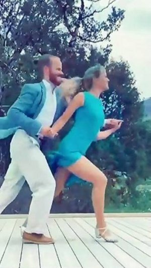 Обалденный танец!!! Смотри И Кайфуй!